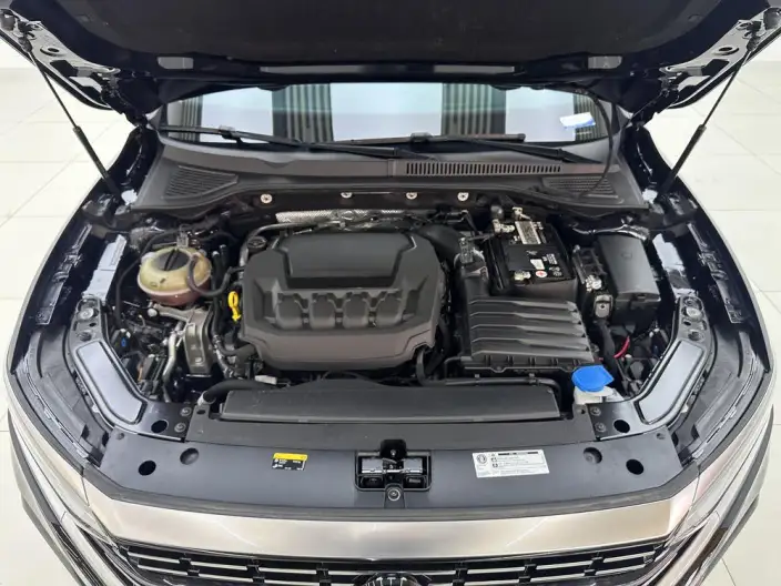 Volkswagen Passat 2023 Model Facelift 330TSI Premium Edition – фото 10