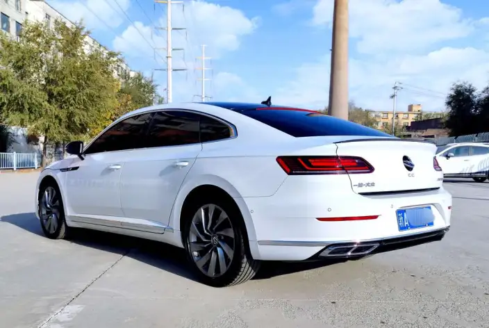 Volkswagen CC 2023 Model 380TSI Eye-catching version – фото 4