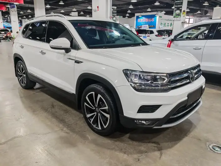 Volkswagen Tharu 2022 Model 330TSI 4WD Deluxe Edition – фото 3