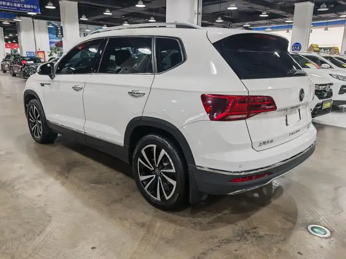 Volkswagen Tharu 2022 Model 330TSI 4WD Deluxe Edition – фото 4