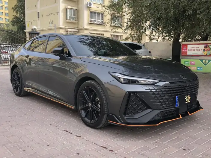 Changan UNI-V 2023 Model 2.0T Fengsu Edition