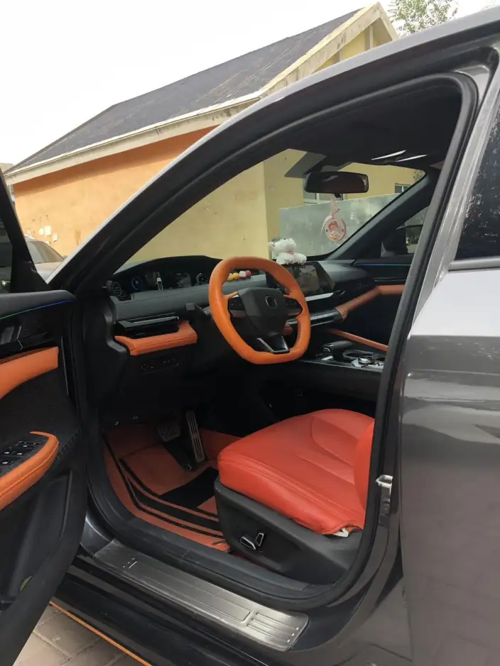 Changan UNI-V 2023 Model 2.0T Fengsu Edition – фото 7