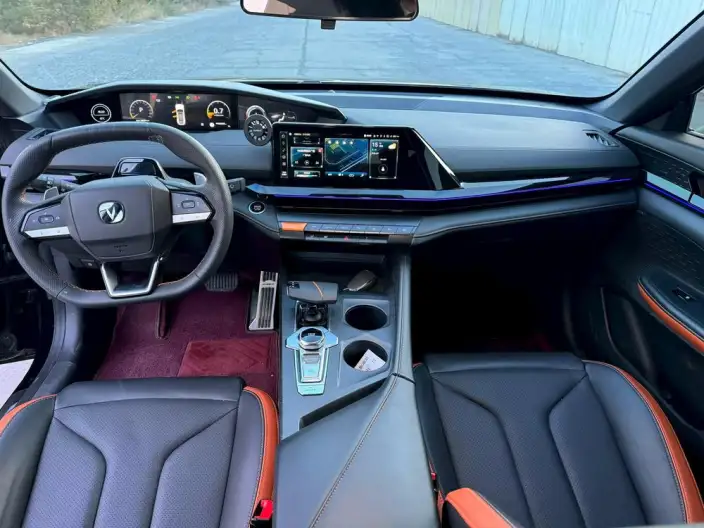 Changan UNI-V 2023 Model 1.5T Exclusive Model – фото 7