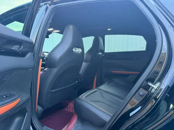 Changan UNI-V 2023 Model 1.5T Exclusive Model – фото 9