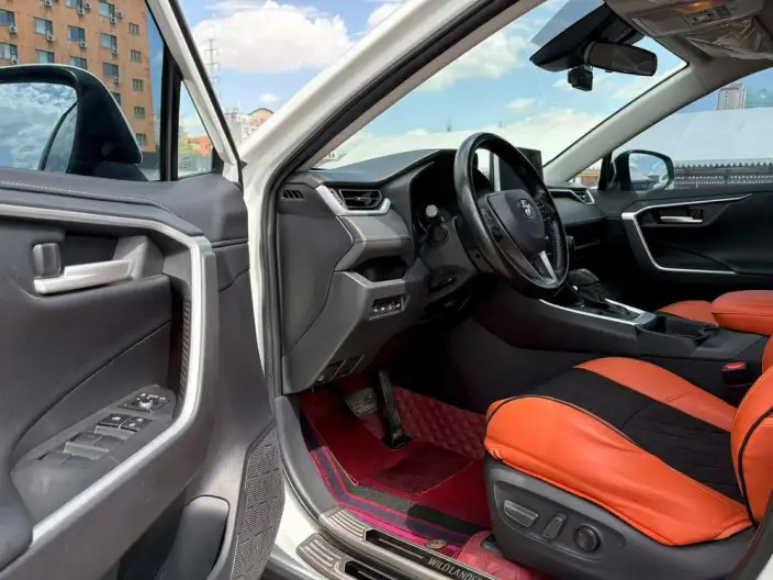 Toyota Wildlander 2022 Model 2.0L 4WD Luxury PLUS Edition – фото 8