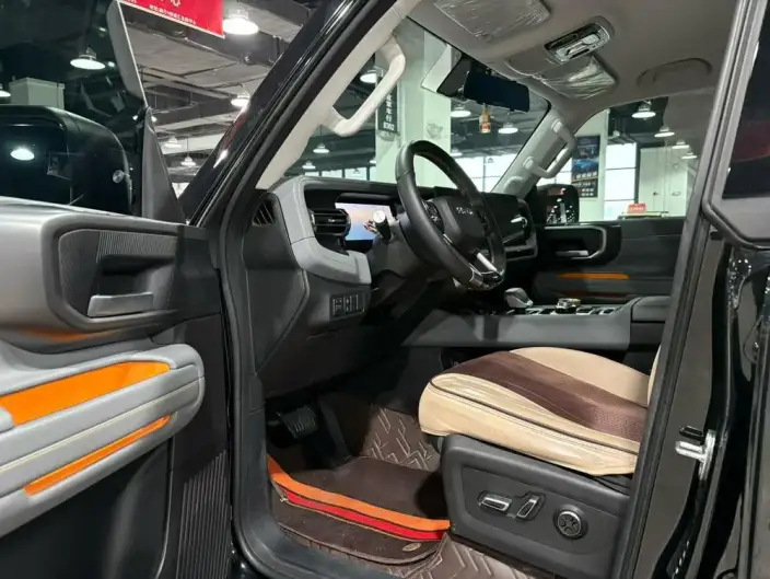 BAIC BJ40 2024 Model City Hunter Edition 2.0T Automatic 4WD Pioneer Model – фото 8