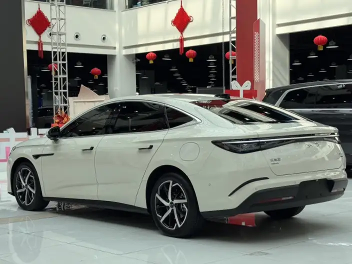 BYD Seal 07DM 2026 Model DM-i 230KM Flagship Model