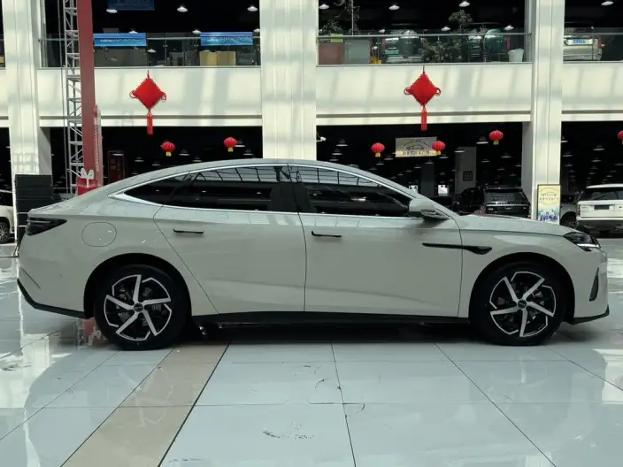 BYD Seal 07DM 2026 Model DM-i 230KM Flagship Model – фото 7