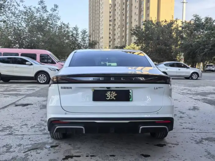 Geely Galaxy L6 2025 Model 1.5 EM-i DHT 60KM Voyage Edition – фото 5
