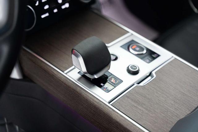 Range Rover 2023 3.0 L6 400PS Genesis Extended Edition – фото 3