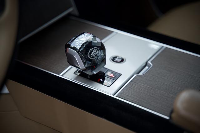 Range Rover 2023 3.0 L6 400PS Genesis Extended Edition – фото 7