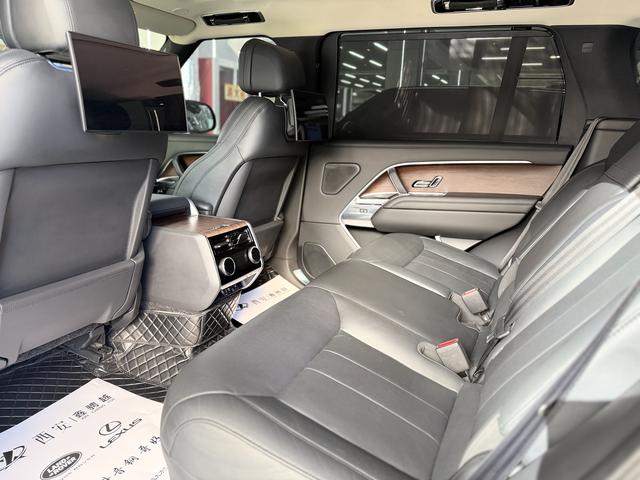 Range Rover 2023 3.0 L6 400PS Genesis Extended Edition – фото 9