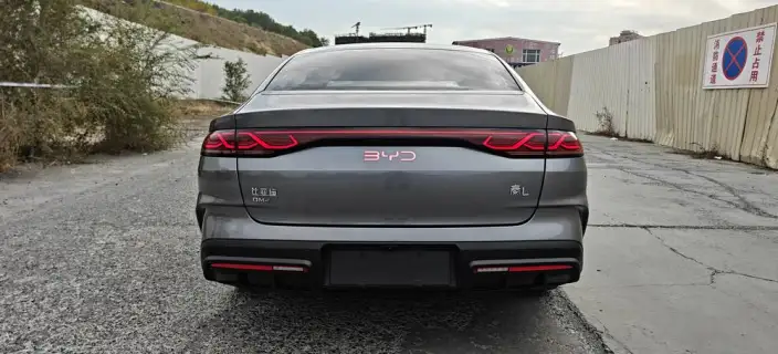 QinL DM 2024 Model DM-i 80KM Leading Model – фото 6
