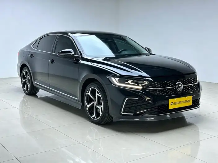 Volkswagen Passat 2023 Model Facelift 330TSI Starry sky Elite Edition – фото 3