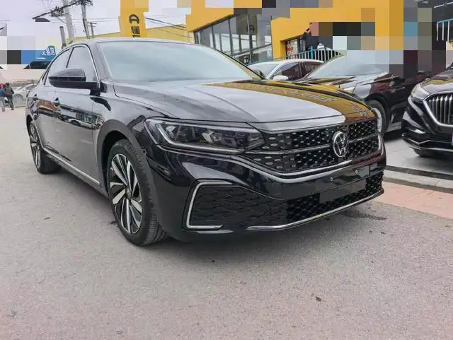 Volkswagen Passat 2022 Model 330TSI Deluxe Edition – фото 3