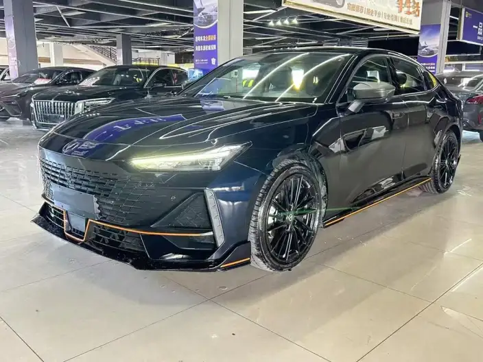 Changan UNI-V 2022 Model 1.5T Sports Edition