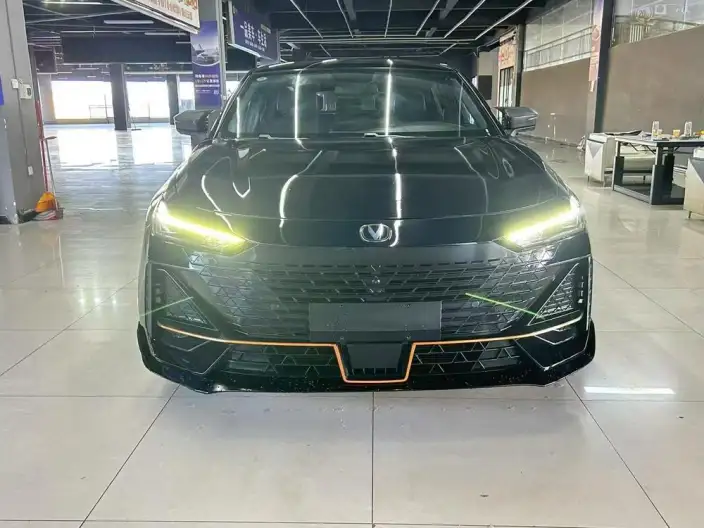 Changan UNI-V 2022 Model 1.5T Sports Edition