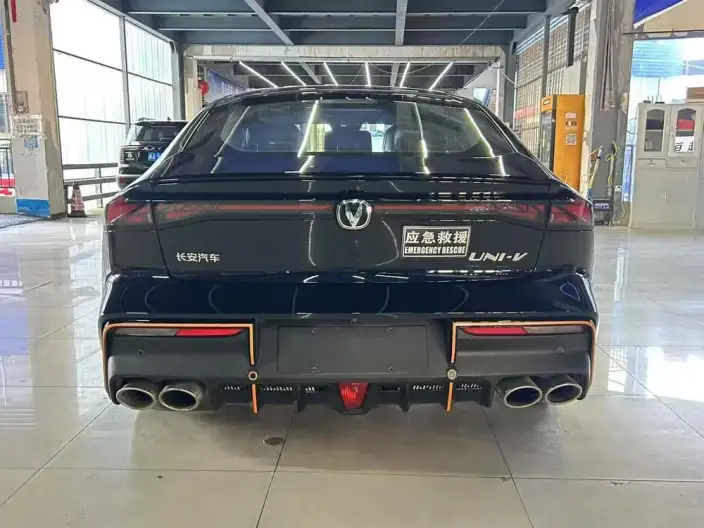 Changan UNI-V 2022 Model 1.5T Sports Edition – фото 5