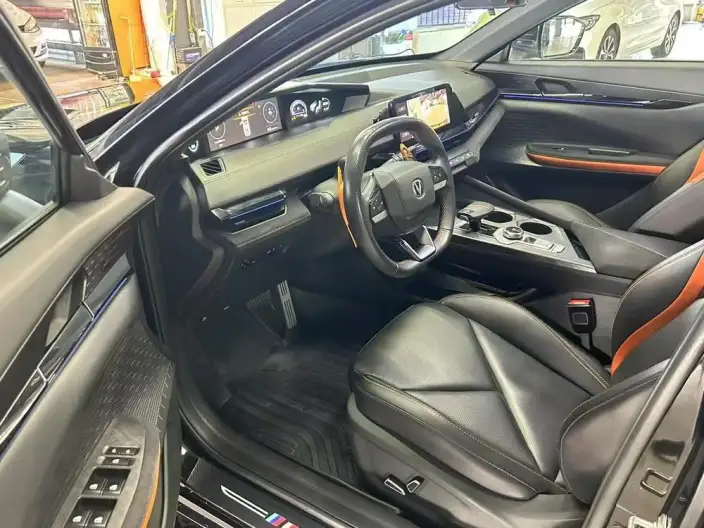 Changan UNI-V 2022 Model 1.5T Sports Edition – фото 9