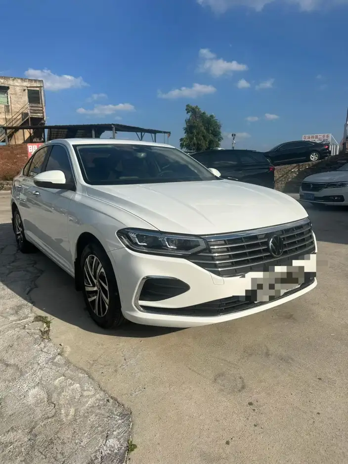 Volkswagen Lavida 2023 Model 300TSI DSG Manyi Edition – фото 3