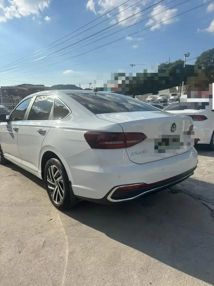 Volkswagen Lavida 2023 Model 300TSI DSG Manyi Edition – фото 4