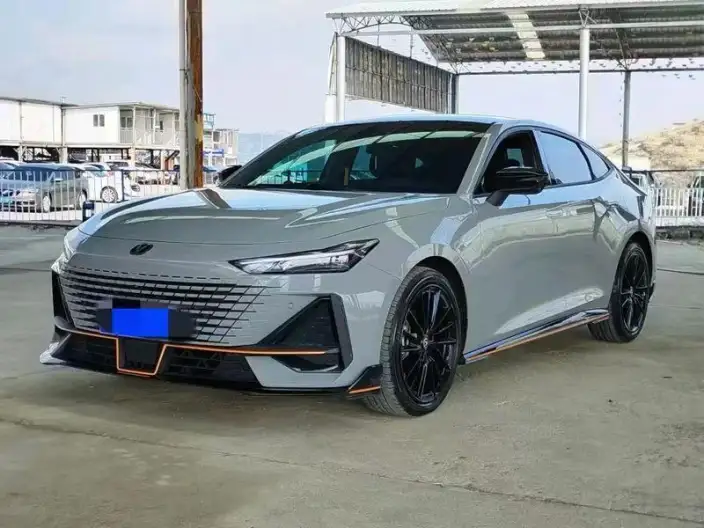 Changan UNI-V 2023 Model 1.5T Sports Edition