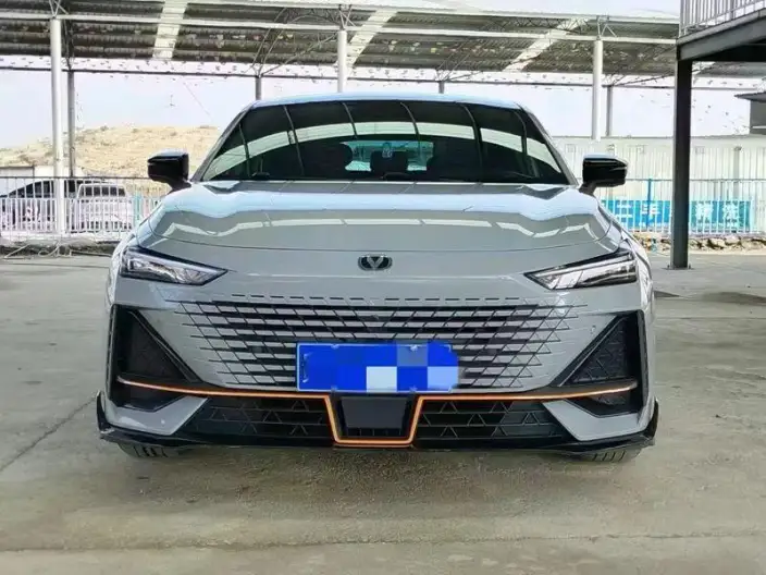 Changan UNI-V 2023 Model 1.5T Sports Edition