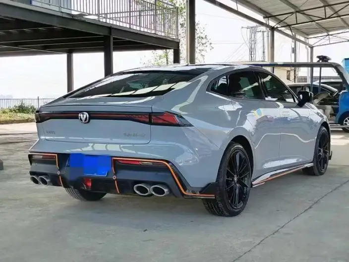 Changan UNI-V 2023 Model 1.5T Sports Edition – фото 6