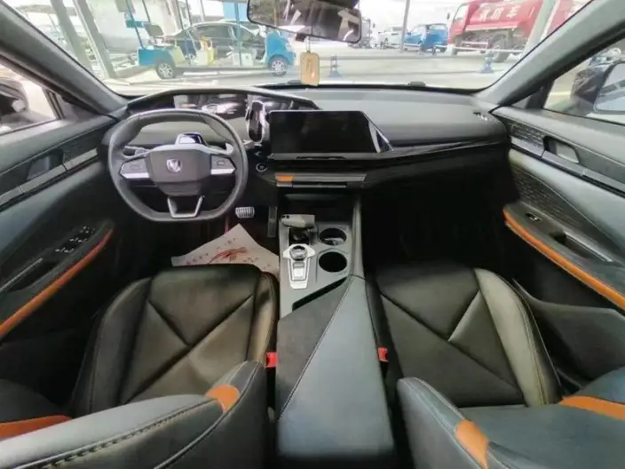 Changan UNI-V 2023 Model 1.5T Sports Edition – фото 7