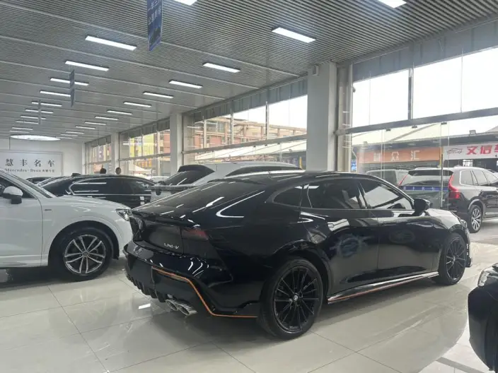 Changan UNI-V 2023 Model 1.5T Exclusive Model – фото 6