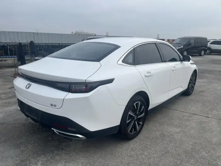 Changan Eado 2025 Model 1.5T DCT 500Bar Noble Model – фото 6