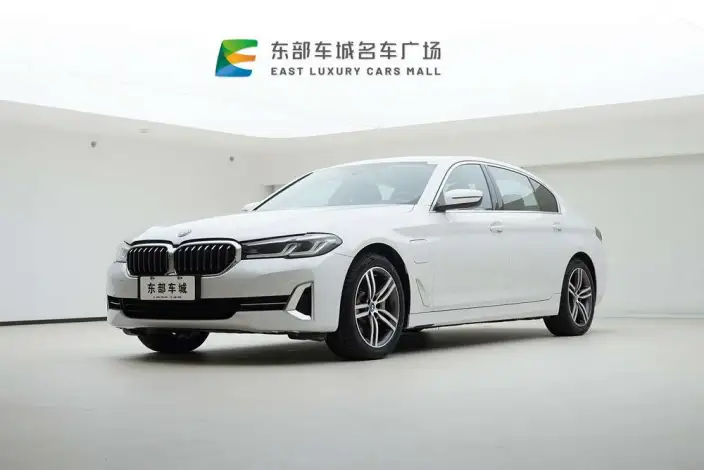 BMW 5 Series PHEV 2022 Model 535Le Luxury Set – фото 1