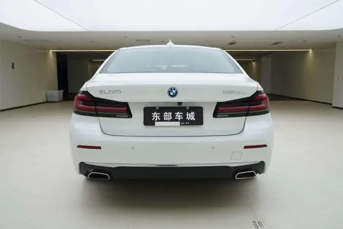 BMW 5 Series PHEV 2022 Model 535Le Luxury Set – фото 5