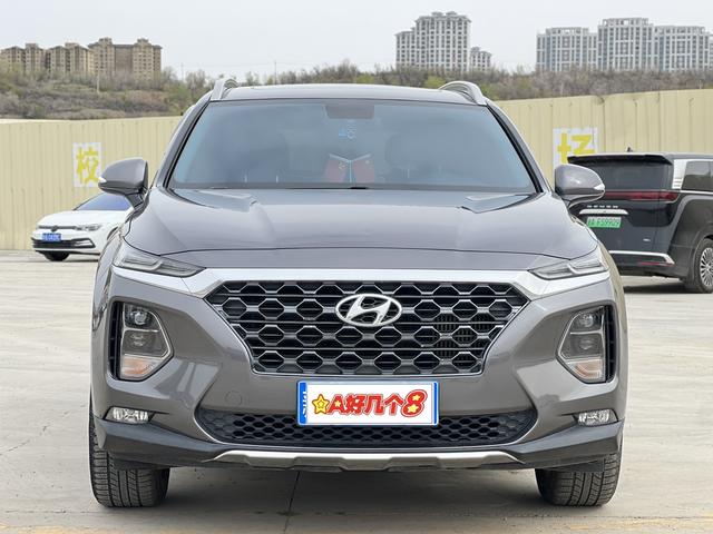 Hyundai Santa Fe 2019 380 TGDi GLS Automatic 2WD Luxury China VI – фото 2