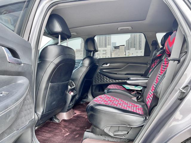 Hyundai Santa Fe 2019 380 TGDi GLS Automatic 2WD Luxury China VI – фото 6