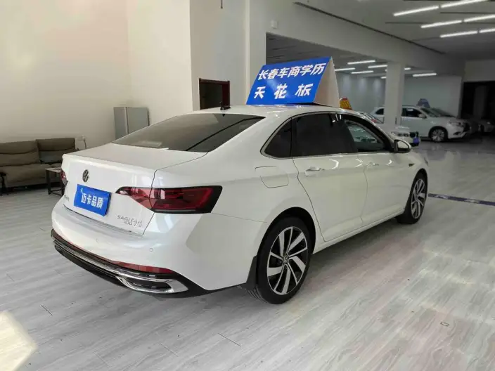 Volkswagen Sagitar 2023 Model 300TSI DSG Superior Edition – фото 6
