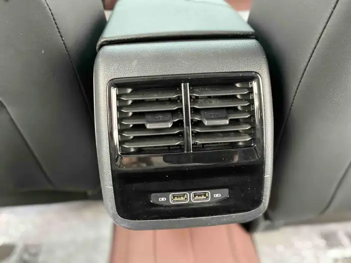 Volkswagen Sagitar 2023 Model 300TSI DSG Superior Edition – фото 7