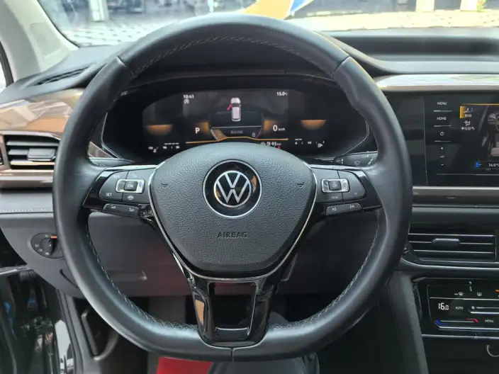 Volkswagen Tharu 2022 Model 280TSI 2WD Comfort Edition – фото 9