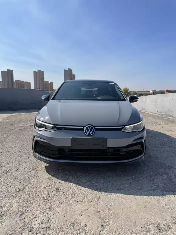 Volkswagen Golf 2023 Model 280TSI DSG R-Line Lite – фото 2