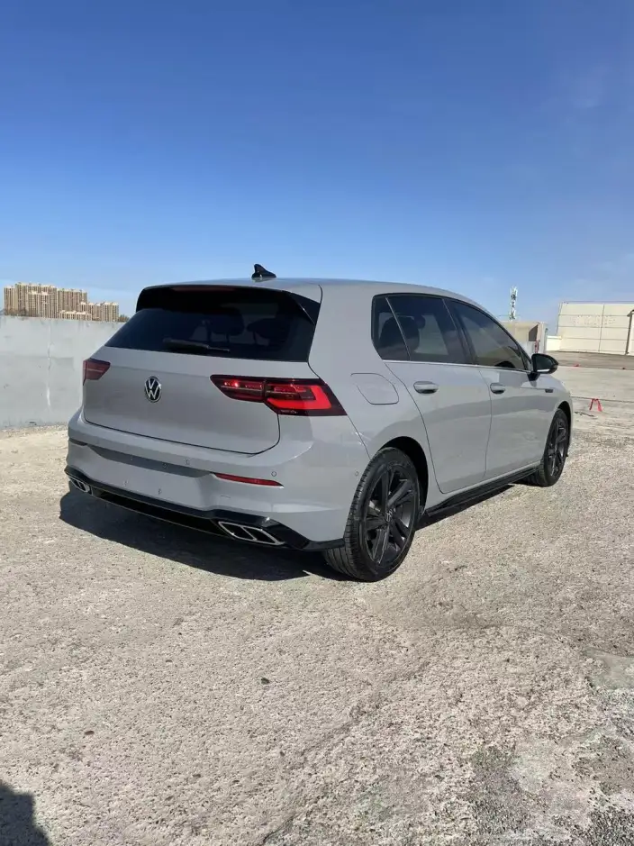 Volkswagen Golf 2023 Model 280TSI DSG R-Line Lite – фото 6
