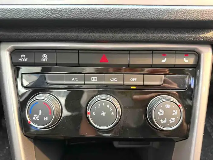 Volkswagen T-Roc 2021 Model 280TSI DSG 2WD Elite Zhilian Edition – фото 5