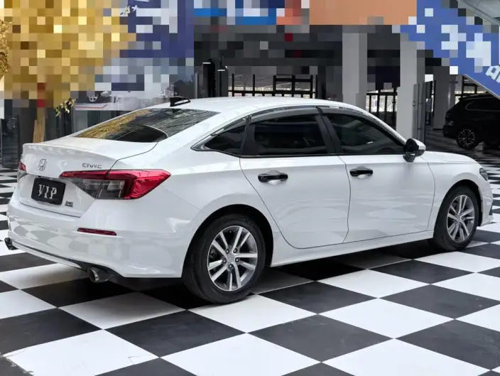 Honda Civic 2022 Model 240TURBO CVT Dynamic Edition – фото 6