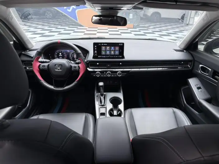 Honda Civic 2022 Model 240TURBO CVT Dynamic Edition – фото 7