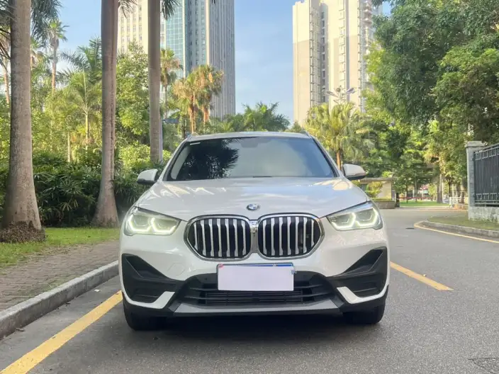 BMW X1 2022 Model sDrive25Li Leading Model – фото 2