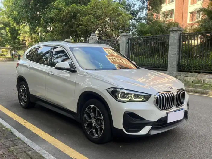 BMW X1 2022 Model sDrive25Li Leading Model – фото 3