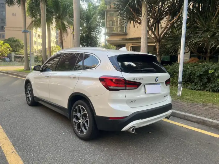 BMW X1 2022 Model sDrive25Li Leading Model – фото 4