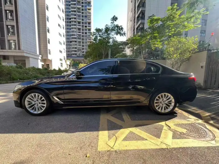 BMW 5 Series 2021 Model Facelift 525Li Luxury Set – фото 3