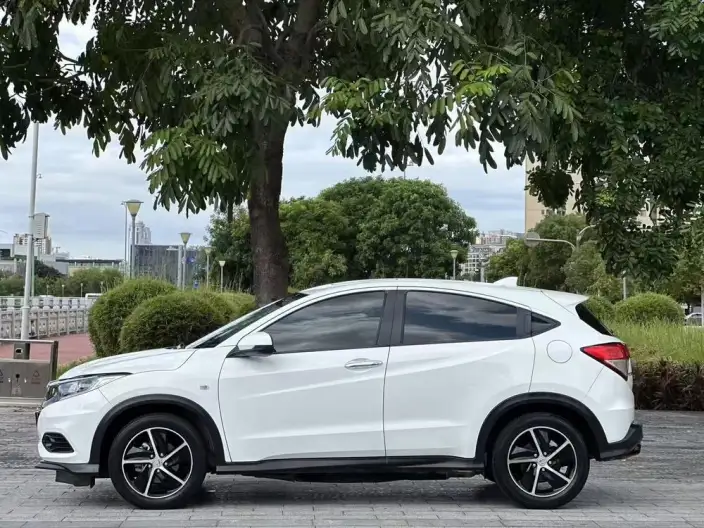 Honda Vezel 2020 Model 1.5L CVT Pioneer Edition