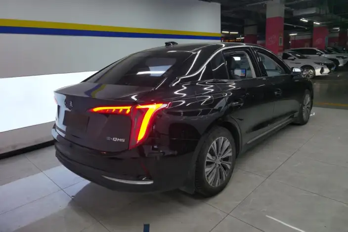 Hongqi E-QM5 2024 Model 450KM Travel Edition 100kW