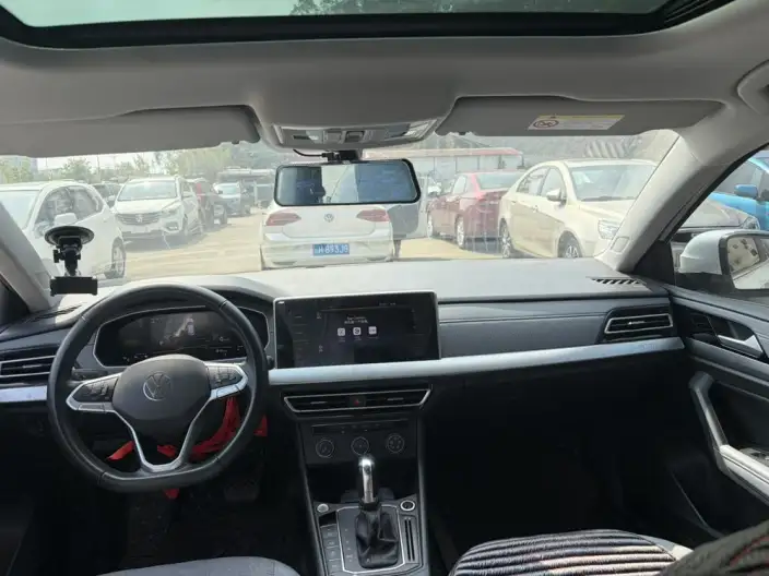 Volkswagen Lavida 2023 Model Facelift 1.5L Automatic Manyi Edition – фото 7